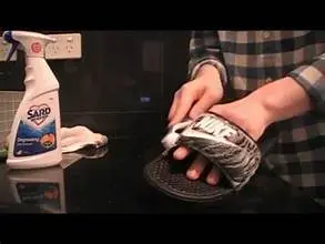 how to clean nike slides with memory foam