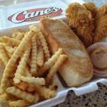 how many calories in canes 3 finger combo